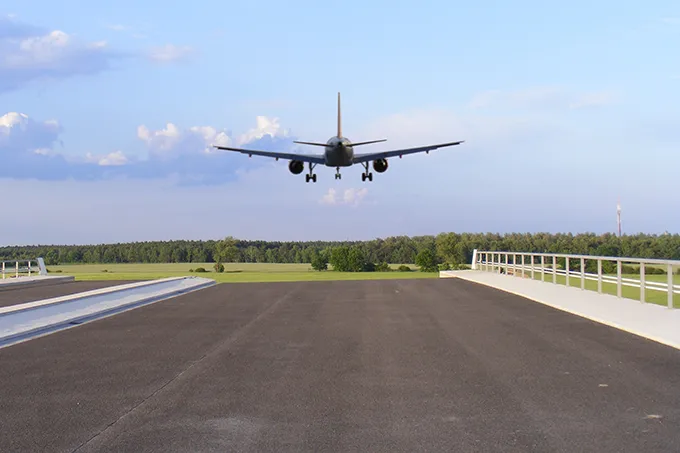 Startendes Flugzeug